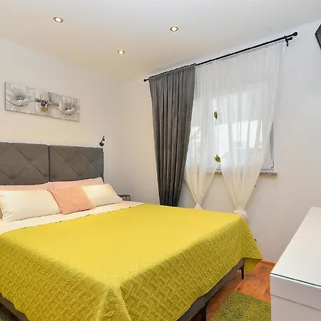 Fuer 3 Personen Ca 27 Qm In Rovinj, Istrien Istrische Riviera Rovinj