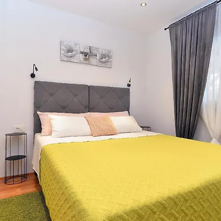 Fuer 3 Personen Ca 27 Qm In Rovinj, Istrien Istrische Riviera