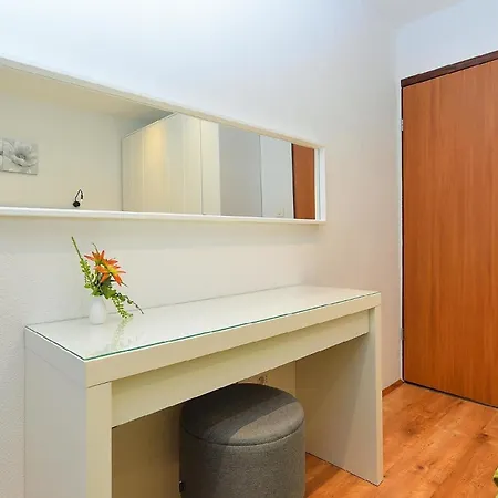 Apartment Fuer 3 Personen Ca 27 Qm In Rovinj, Istrien Istrische Riviera